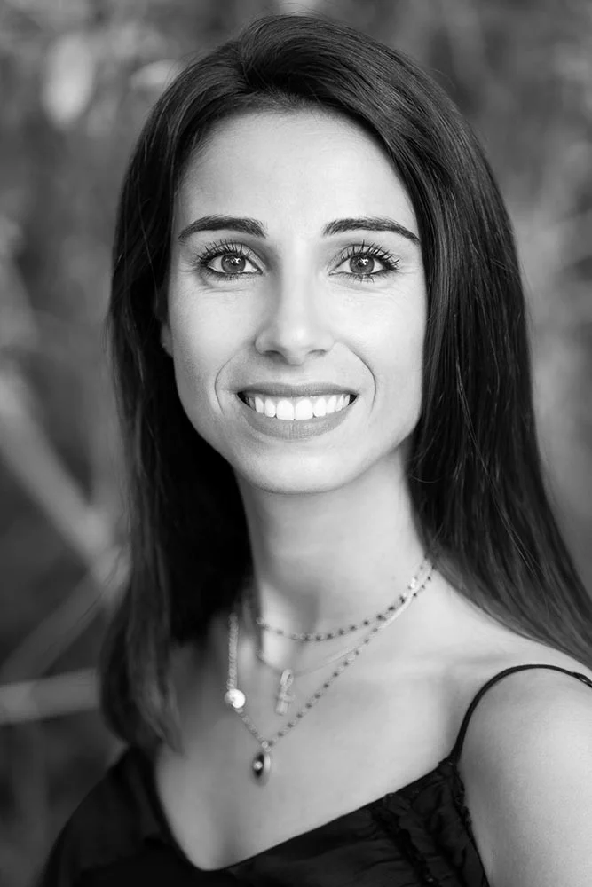 Photo professionnelle en extérieur – portrait noir et blanc