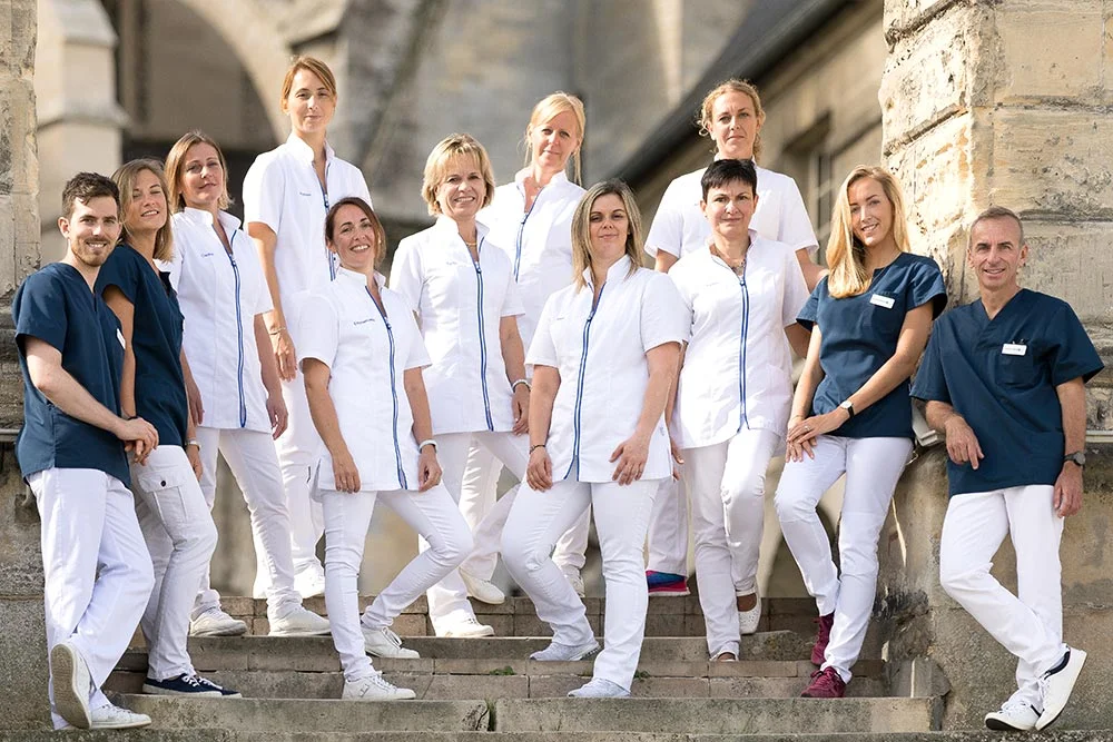 Photographie corporate en équipe – portrait en extérieur