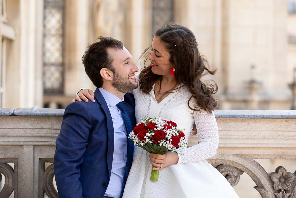 Photographe mariage couple mairie paris