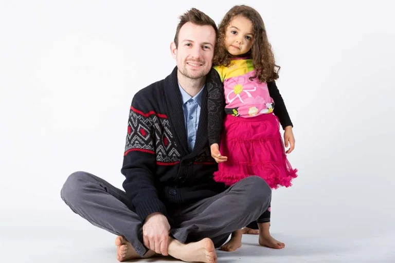 Photographe bébé à Paris – portrait en studio Photographe bébé à Paris – portrait en studio