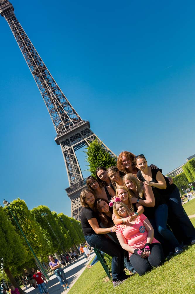 Photographe EVG EVJF à Paris – portrait en extérieur