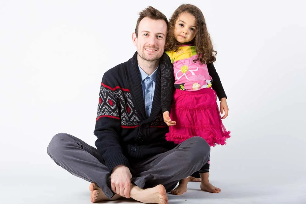 Photographe studio famille à Paris – portrait en studio