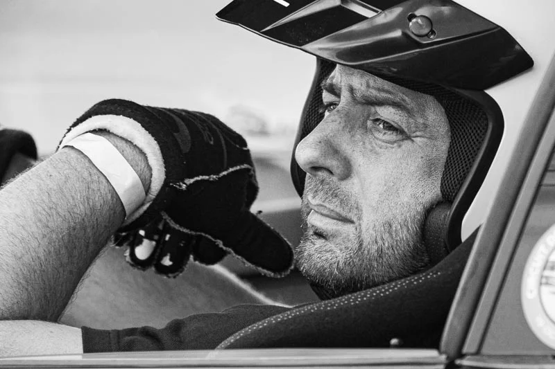Photographe de voiture de luxe – portrait noir et blanc