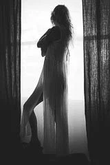Photographe boudoir Paris – portrait noir et blanc
