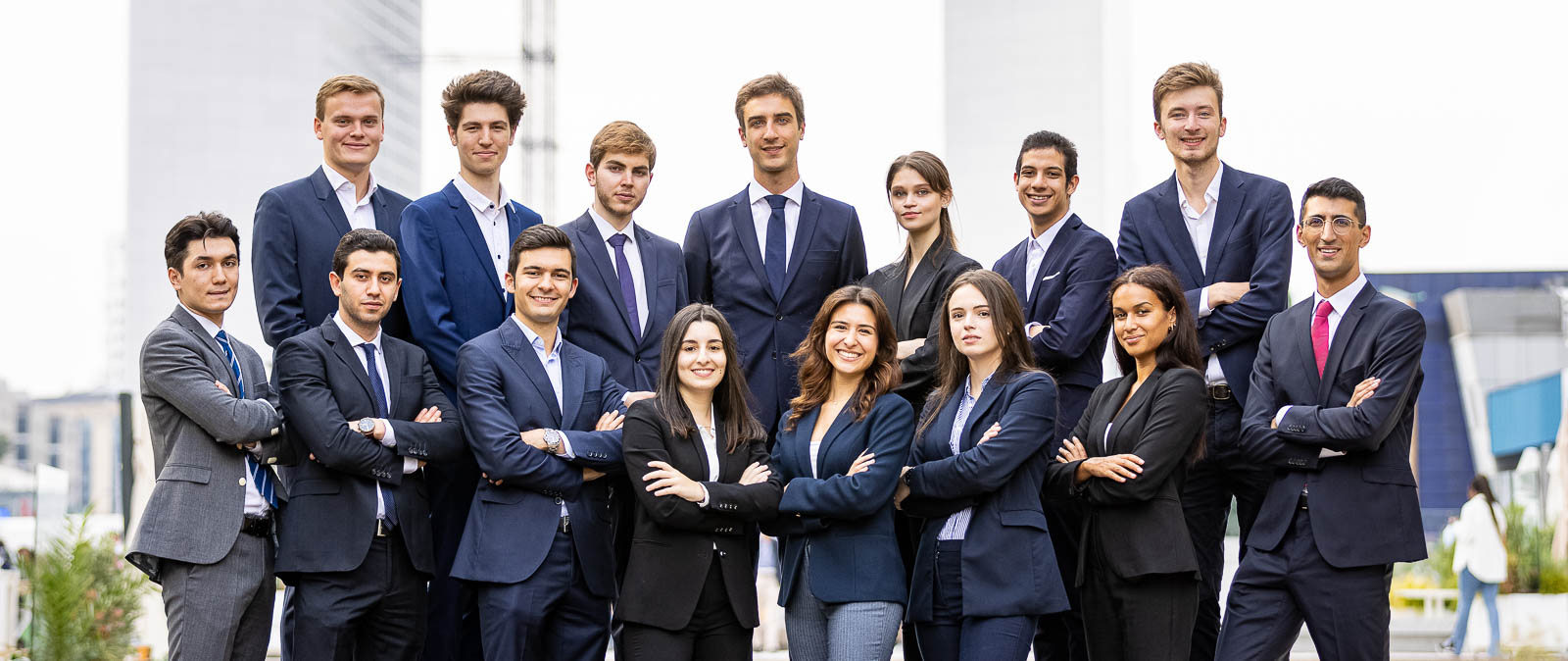 Photographie corporate en équipe – portrait bras croisés
