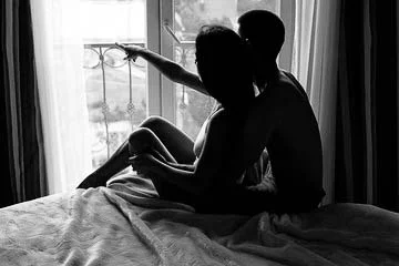Photographe boudoir Paris – portrait noir et blanc