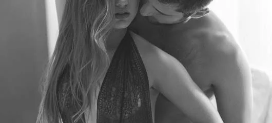 Photographe boudoir Paris – portrait noir et blanc