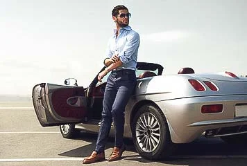 Photographe de voiture de luxe – portrait en extérieur