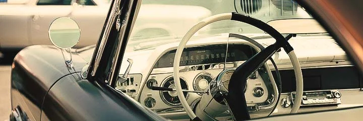Photographe de voiture de luxe – vue intérieure