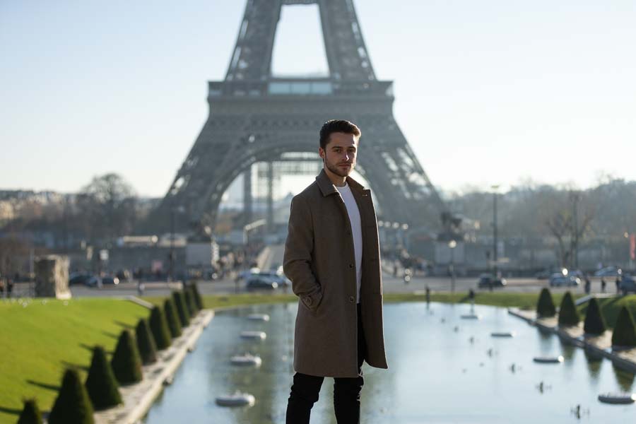 Shooting photo à la tour Eiffel