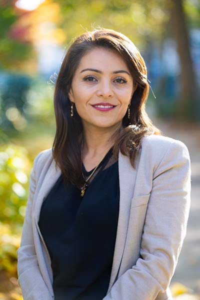 Photographe LinkedIn – portrait en extérieur