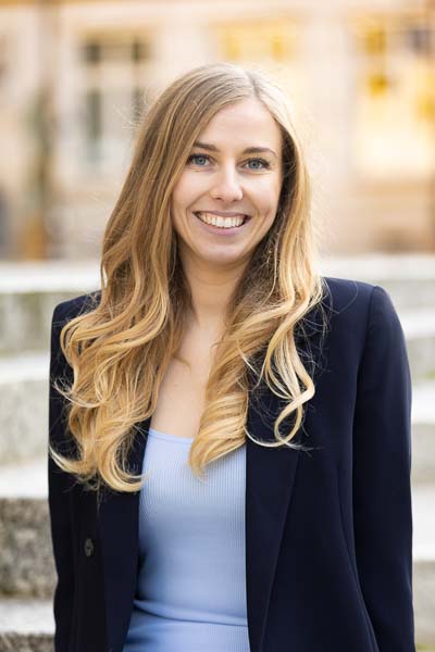 Photographie corporate en équipe – portrait en extérieur