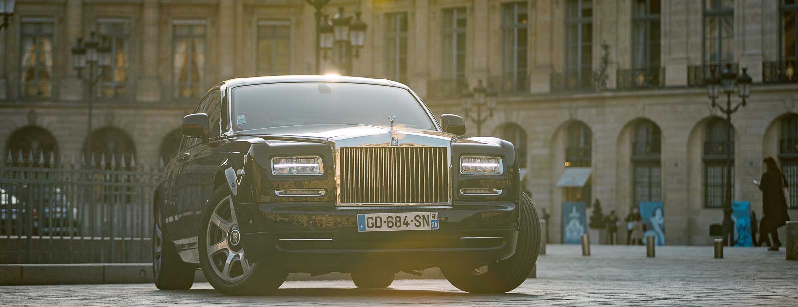 Photographe voiture de luxe automobile