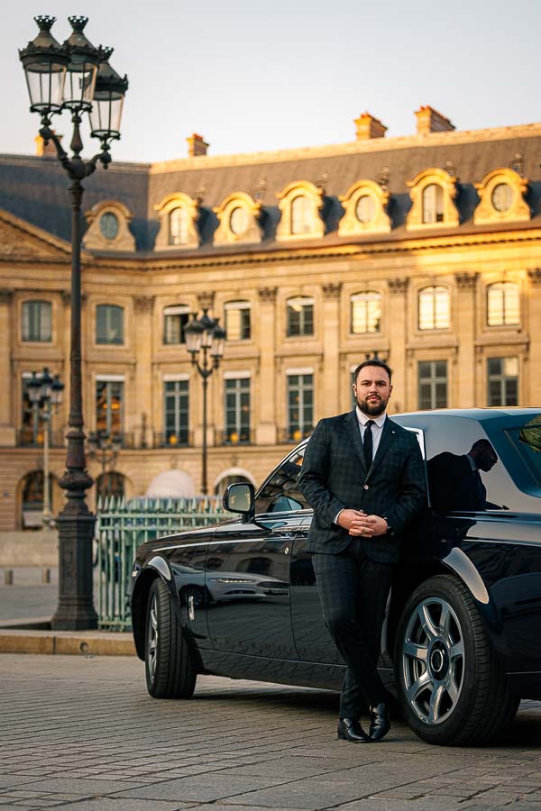 Photographe voiture de luxe chauffeur