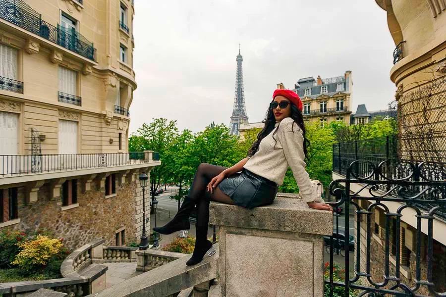 Photographe pour influenceuse et influenceur – avec lunettes