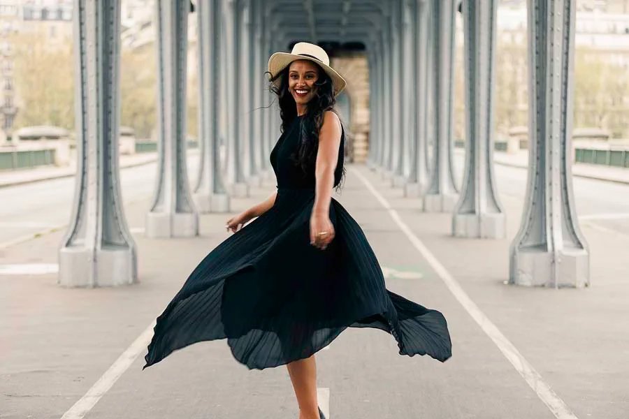 Photographe pour influenceuse et influenceur – souriant