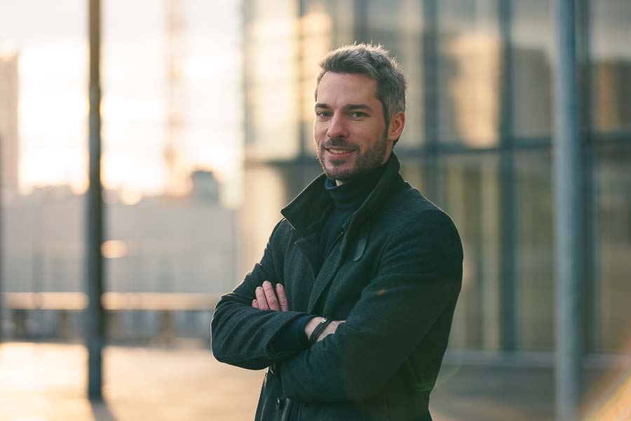 Prix shooting photo – portrait bras croisés