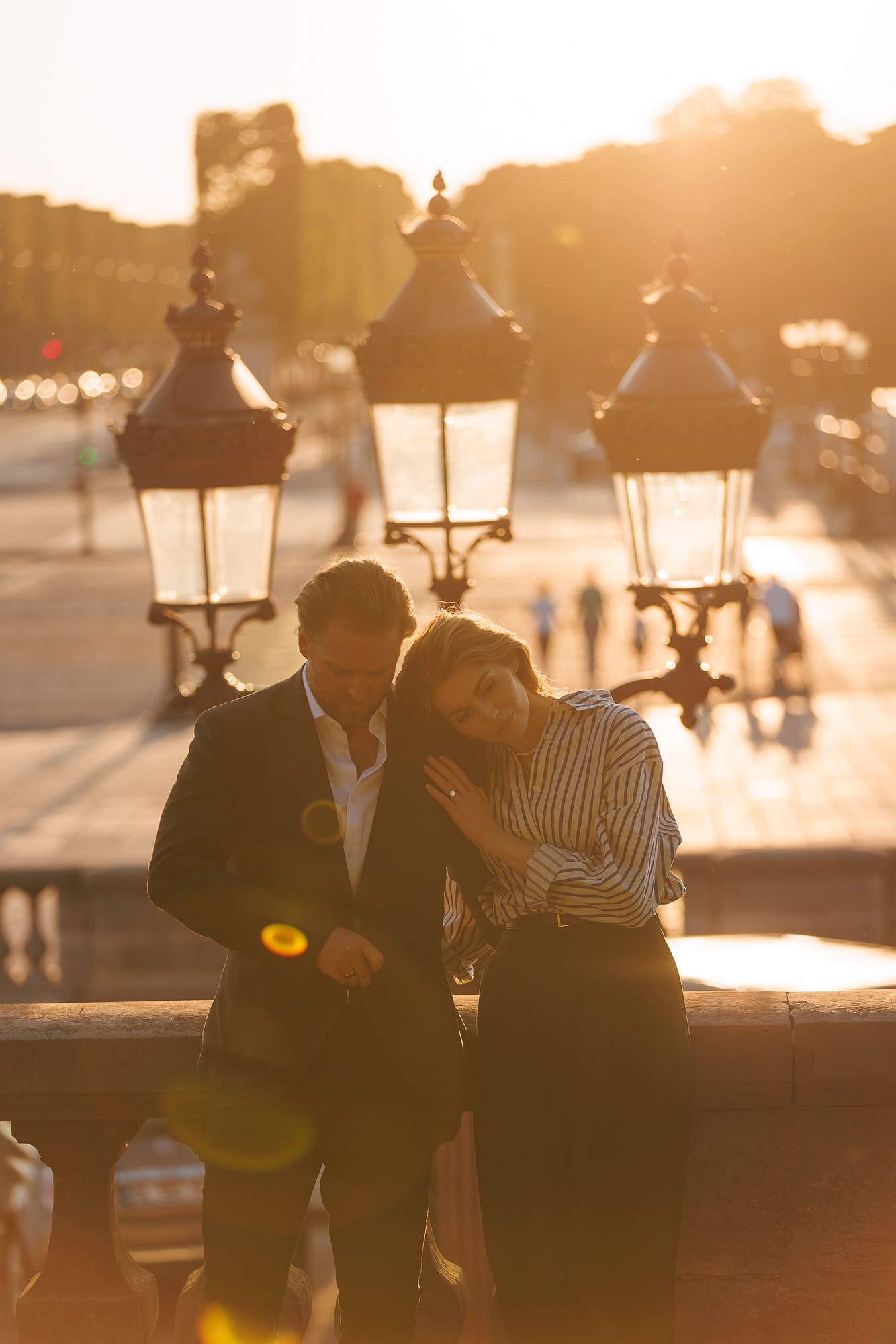 Shooting couple Paris – pont emblématique Shooting couple Paris – pont emblématique