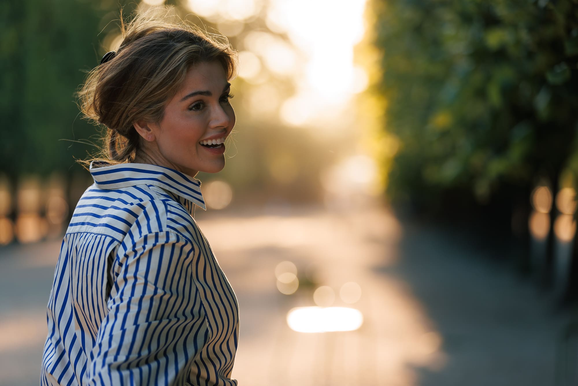 Photographe lifestyle Paris – femme en extérieur Photographe lifestyle Paris – femme en extérieur