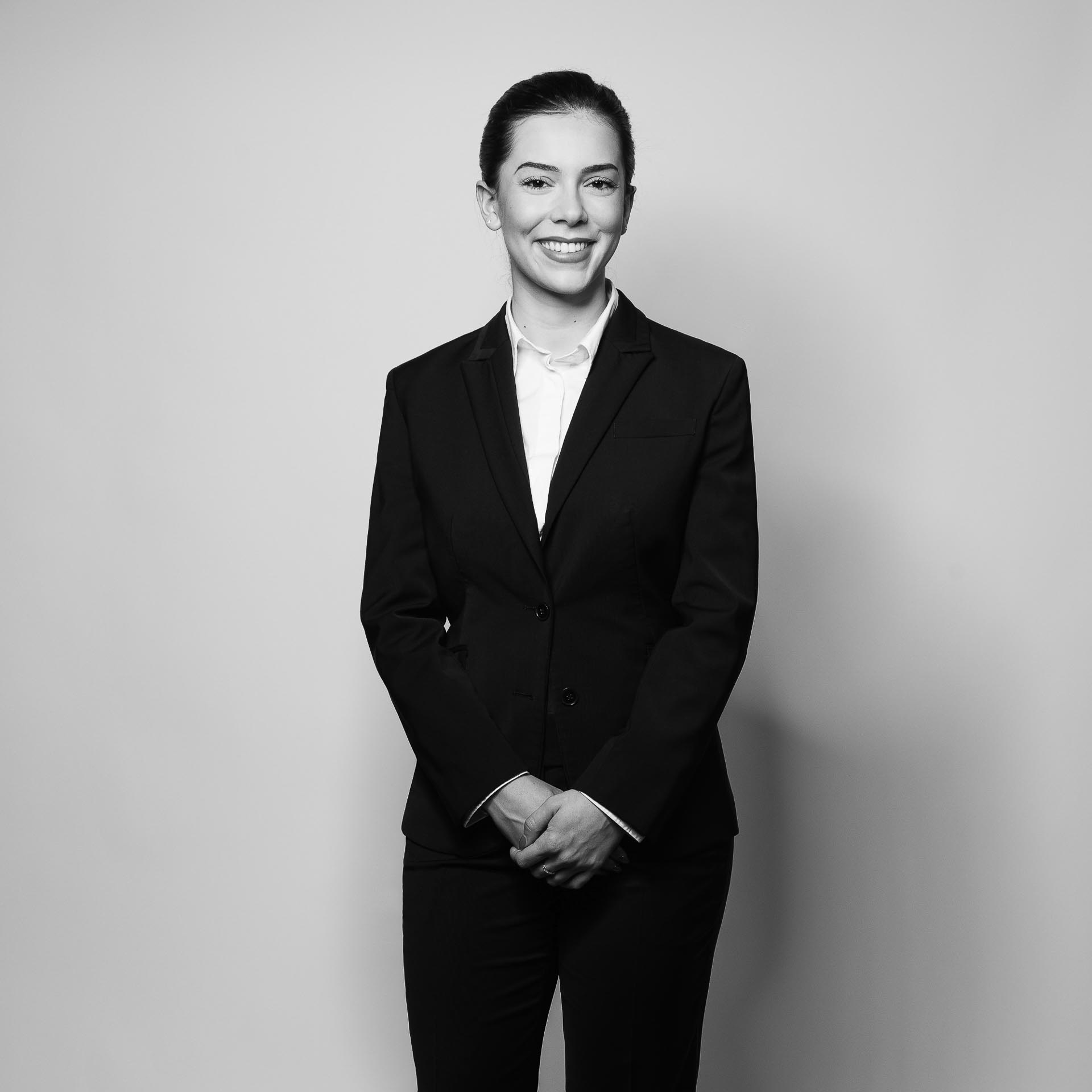 Portrait de future hôtesse de l’air Portrait de future hôtesse de l’air