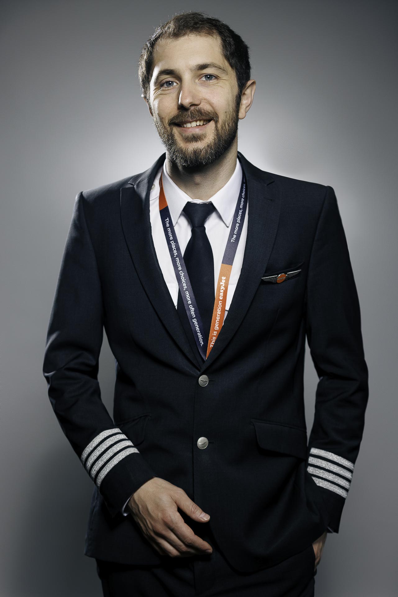 Photo dynamique d’un steward Photo dynamique d’un steward