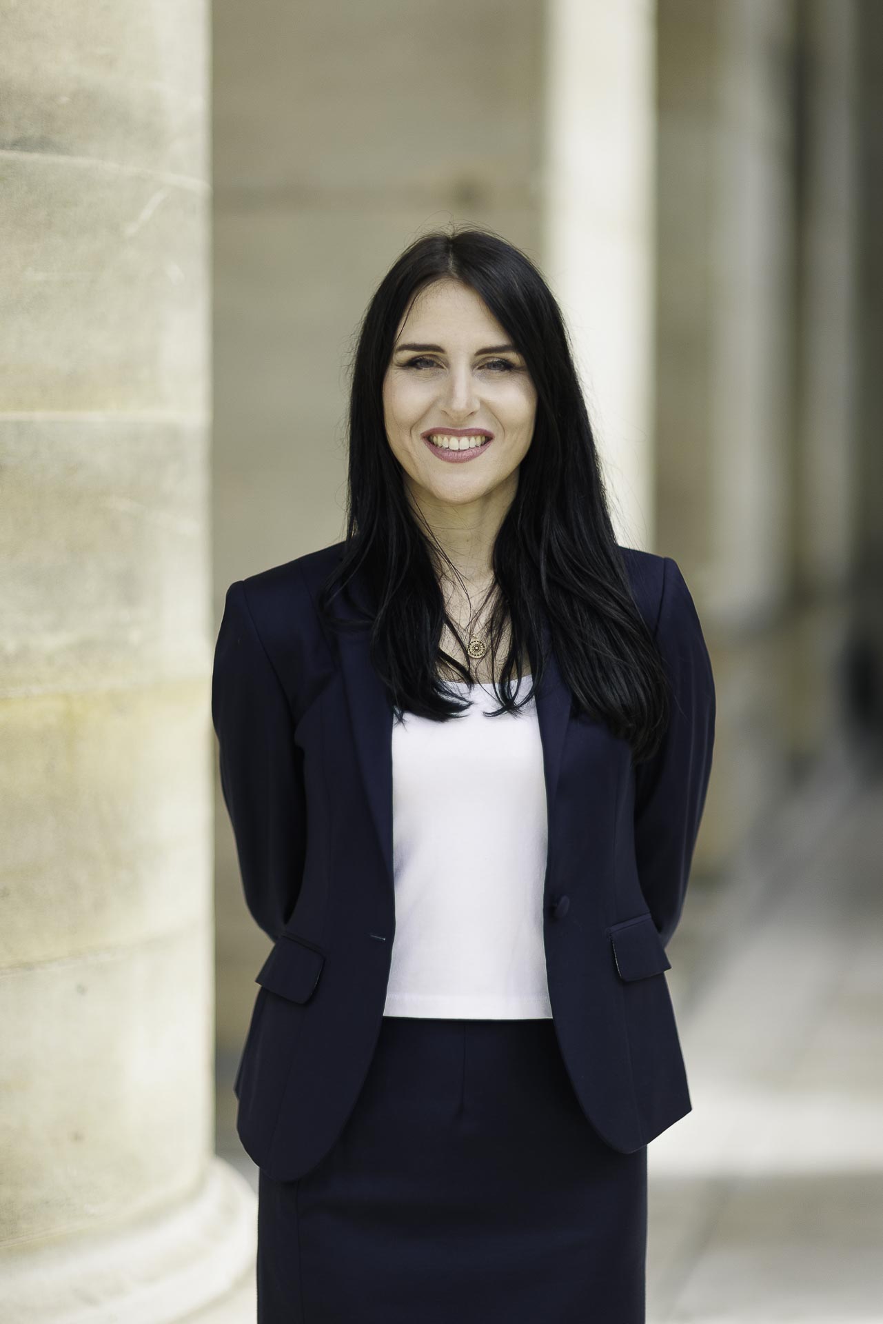 Portrait professionnel féminin pour candidature aérienne Portrait professionnel féminin pour candidature aérienne