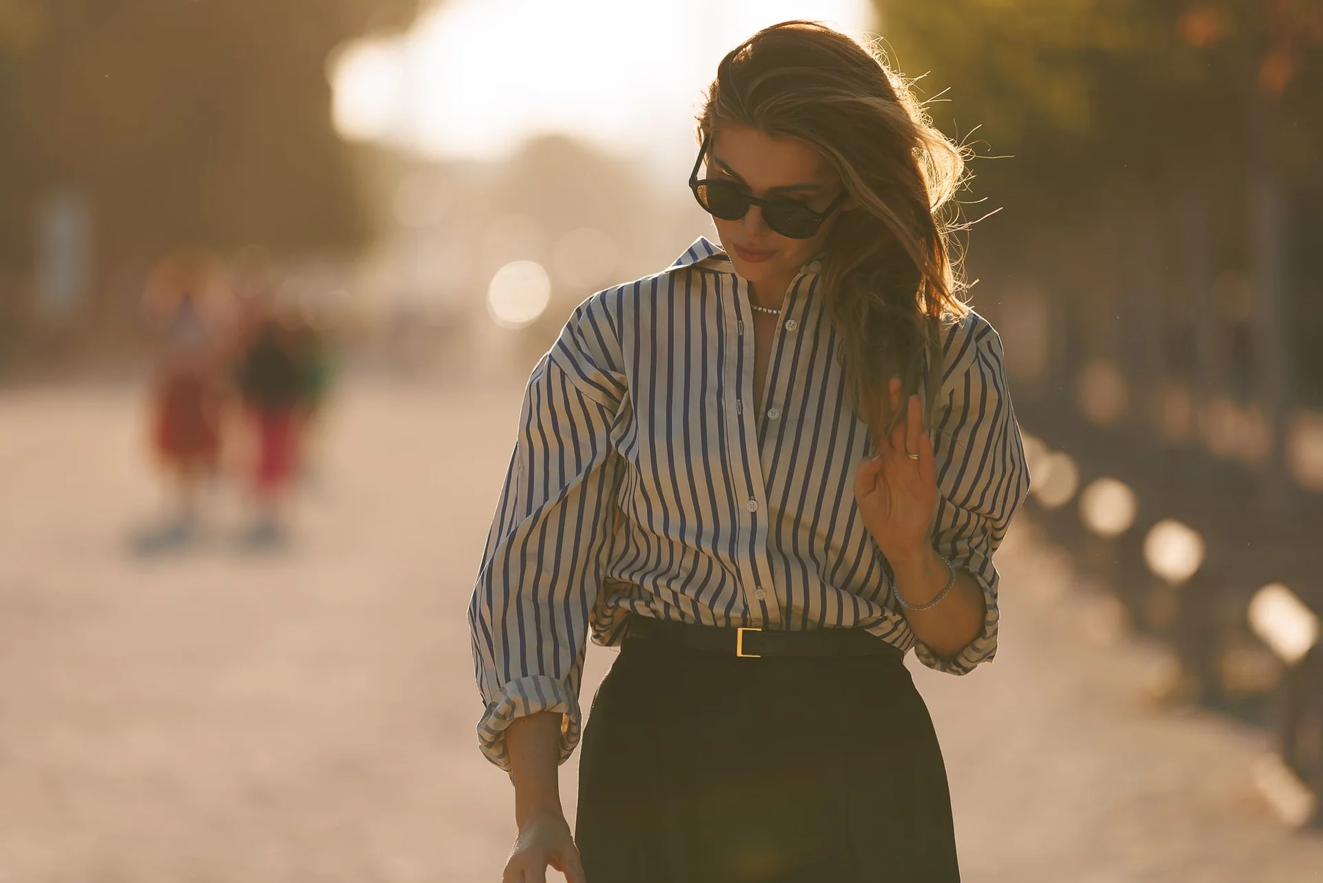 Photographe EVG EVJF à Paris – portrait avec lunettes