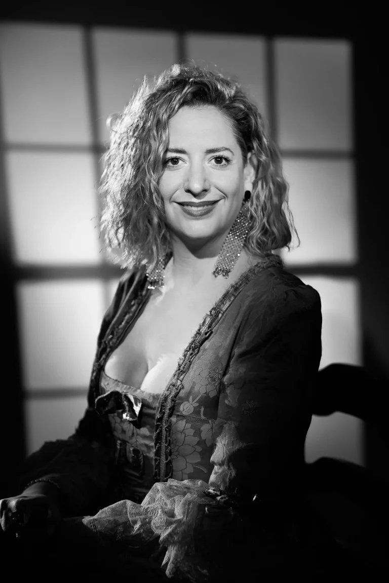 Photographe trombinoscope d’entreprise – portrait souriant Photographe trombinoscope d’entreprise – portrait souriant