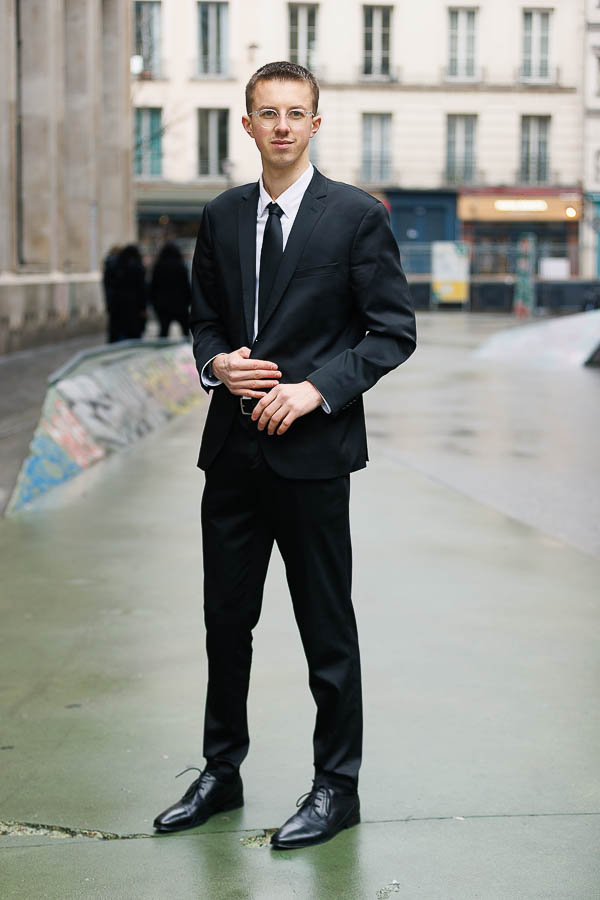 PNC masculin extérieur look corporate