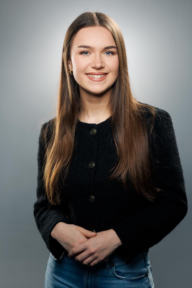 Photo corporate femme – portrait en studio