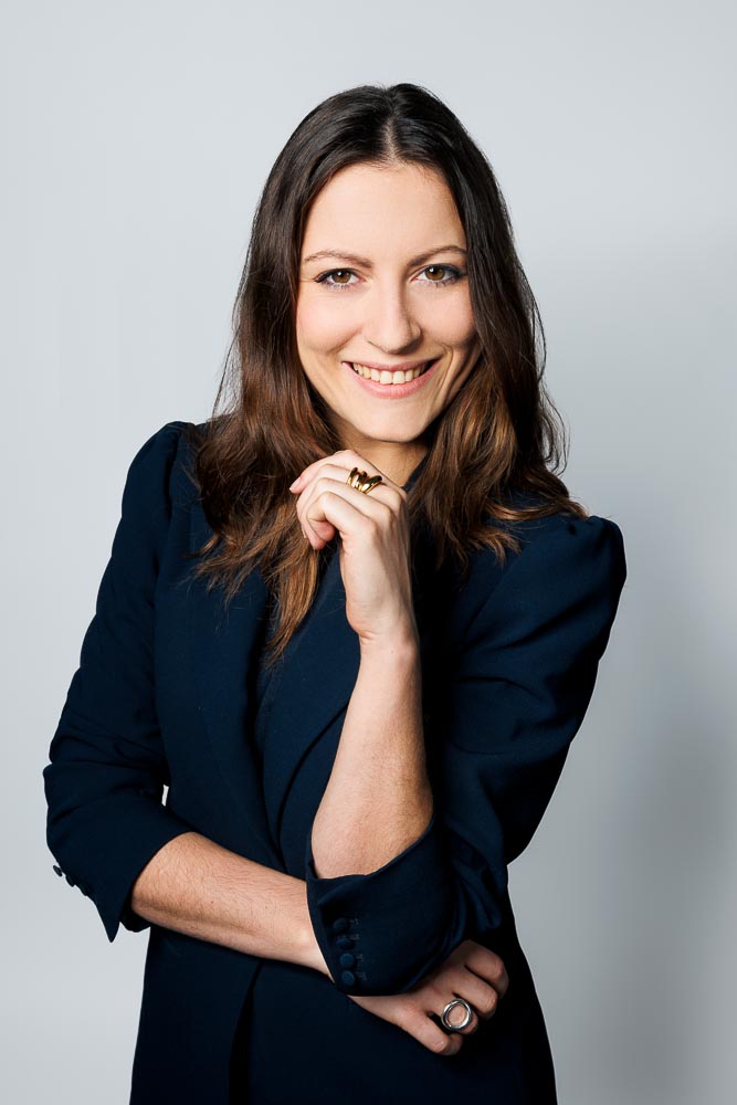 Photo corporate femme – portrait en studio