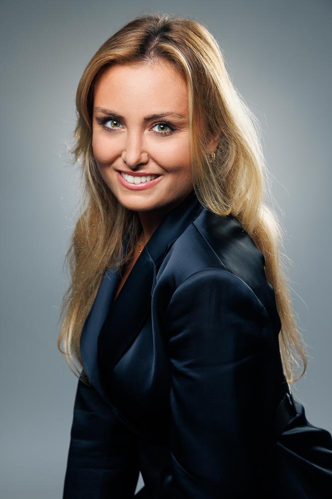 Photo corporate femme – portrait en studio