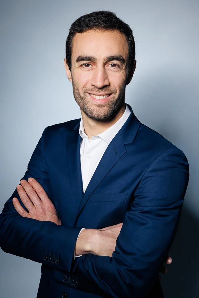 Photo professionnelle CV homme – portrait en costume