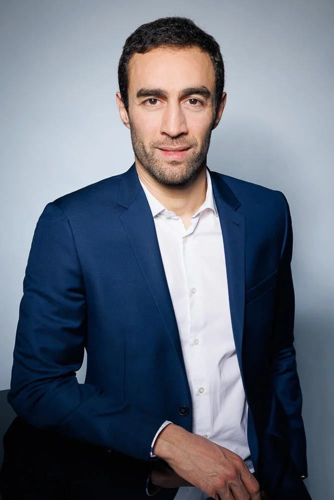 Photo professionnelle CV homme – portrait en costume