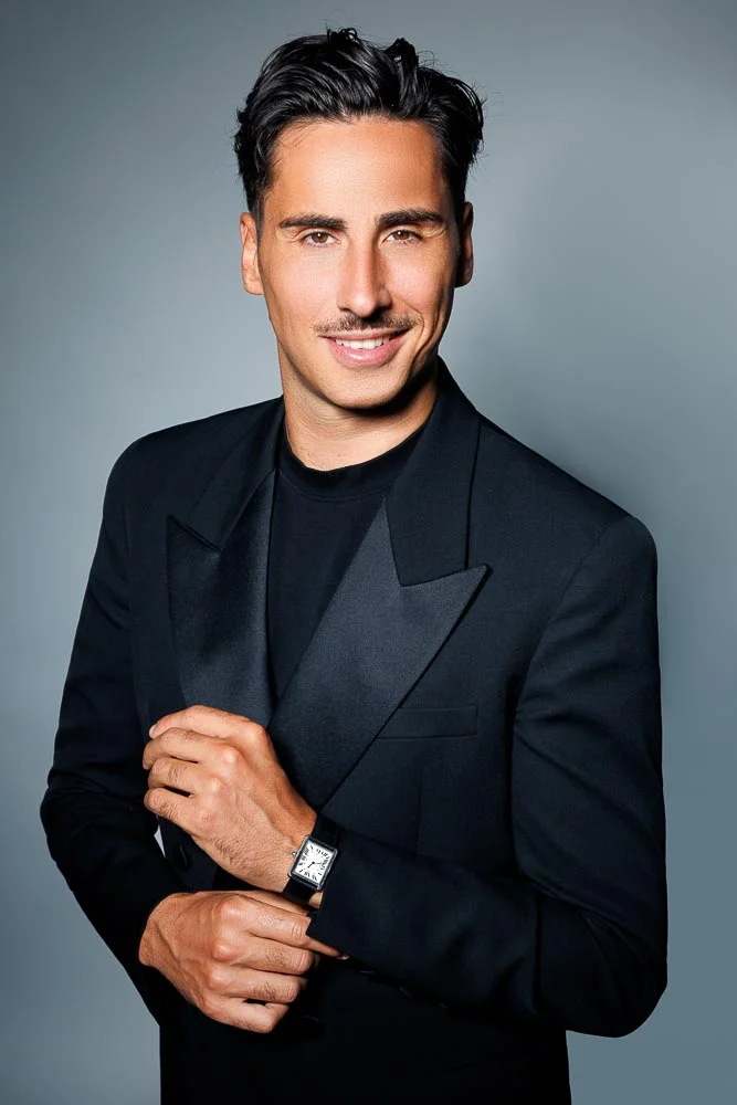 Photo professionnelle CV homme – portrait en veste noire