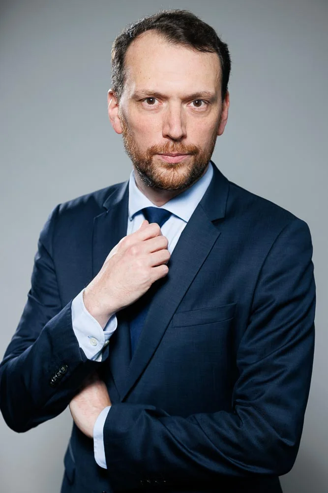Photographe avocat – portrait en costume