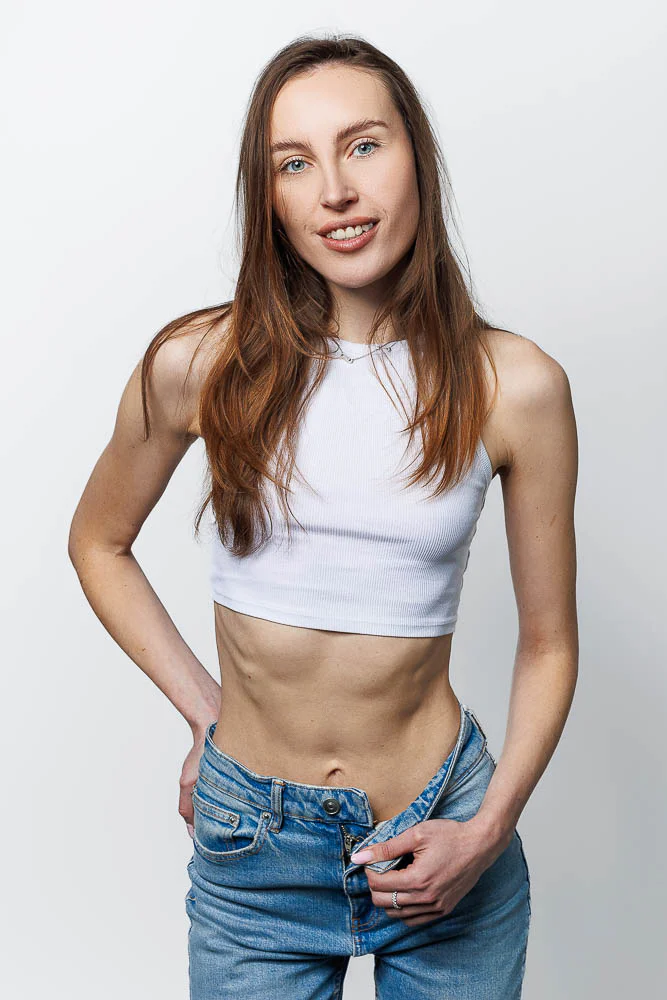 Photographe mannequin e commerce – portrait en studio Photographe mannequin e commerce – portrait en studio