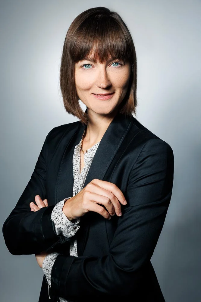 Photographe pour ostéopathe – portrait bras croisés