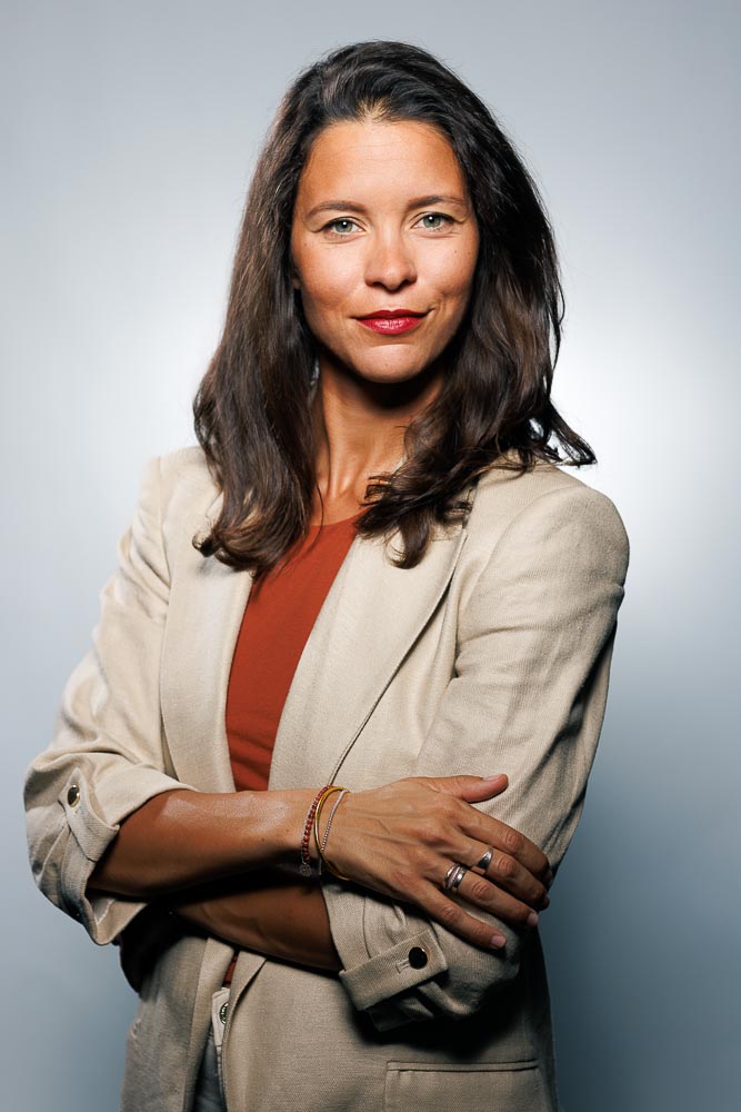 Photographe professionnel Parisien – portrait bras croisés