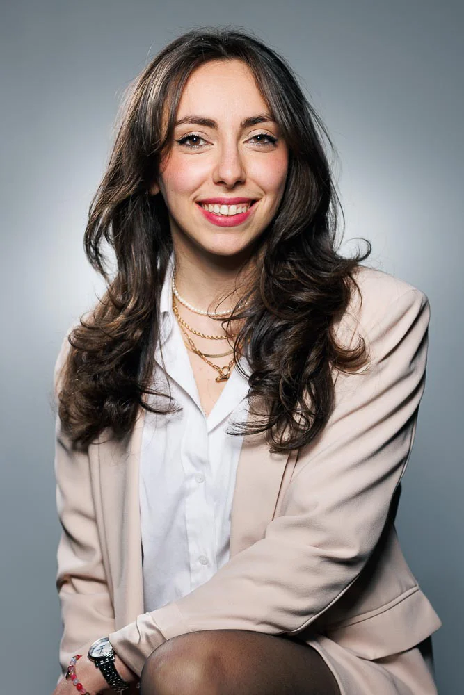 Photographe trombinoscope d’entreprise – portrait en studio Photographe trombinoscope d’entreprise – portrait en studio