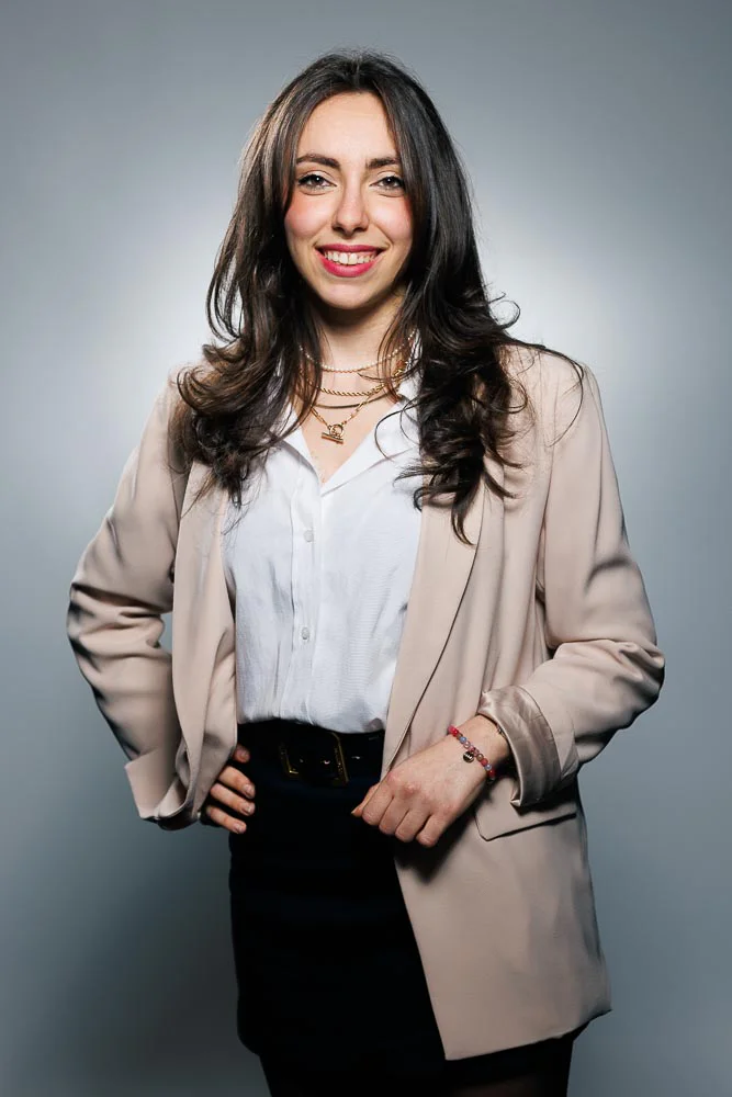 Photographe trombinoscope d’entreprise – portrait en studio Photographe trombinoscope d’entreprise – portrait en studio