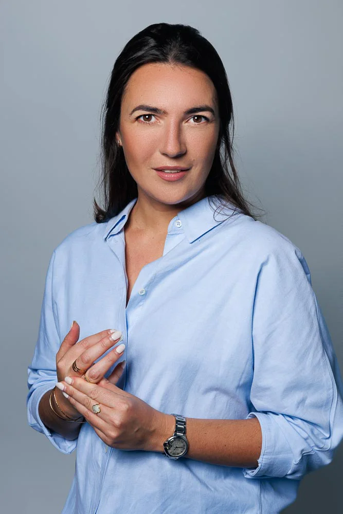 Photographe trombinoscope d’entreprise – portrait en studio Photographe trombinoscope d’entreprise – portrait en studio