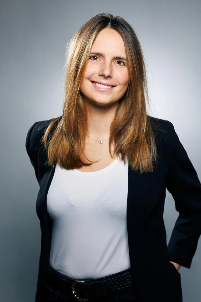 Photographe trombinoscope d’entreprise – portrait en studio Photographe trombinoscope d’entreprise – portrait en studio