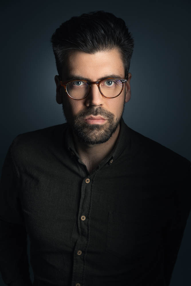 Photo portrait élégant – portrait avec lunettes