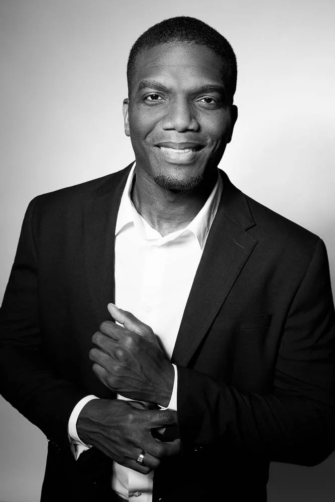 Photo professionnelle CV homme – portrait en costume