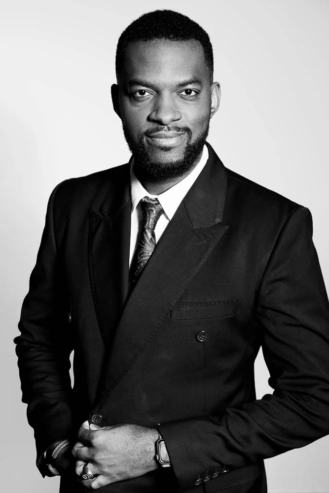 Photo professionnelle CV homme – portrait en costume