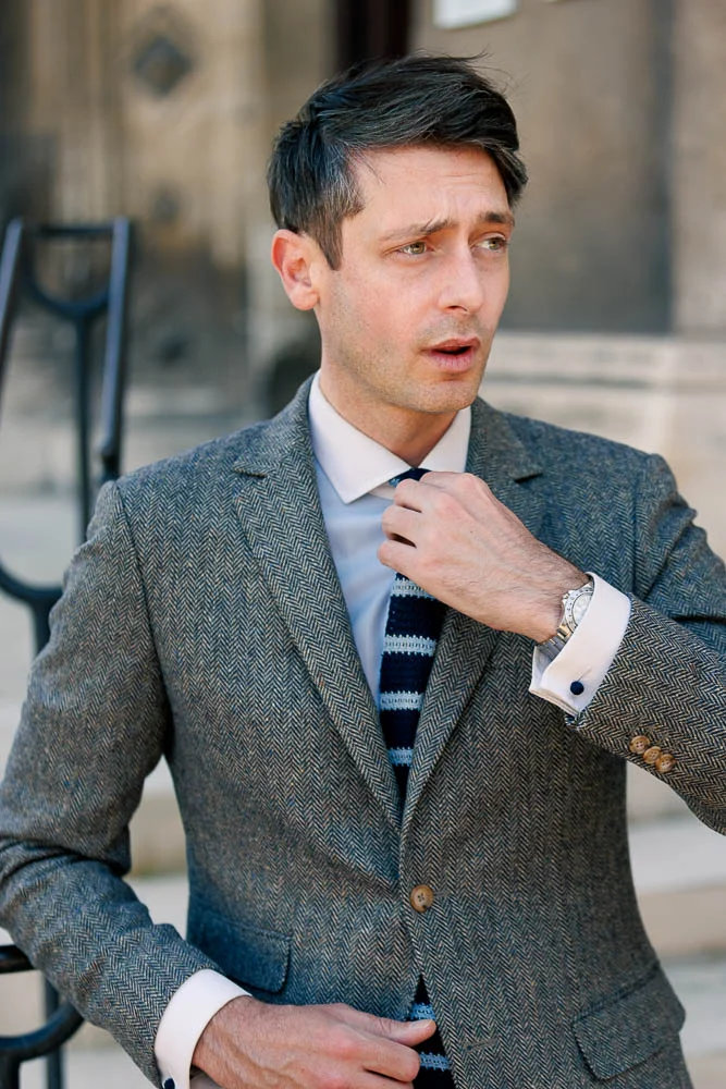 Photographe LinkedIn – portrait en costume