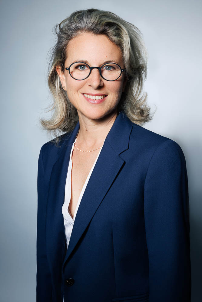 Photographe LinkedIn – portrait avec lunettes