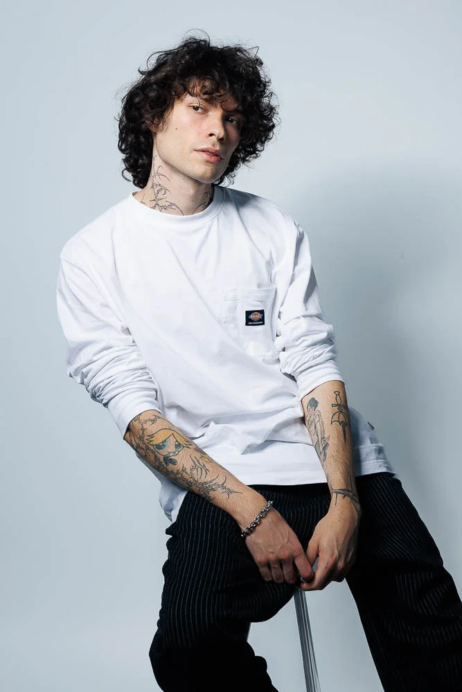 Photographe lookbook studio Paris – portrait en studio
