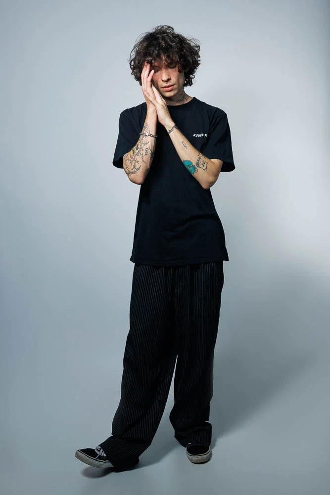 Photographe lookbook studio Paris – portrait en studio